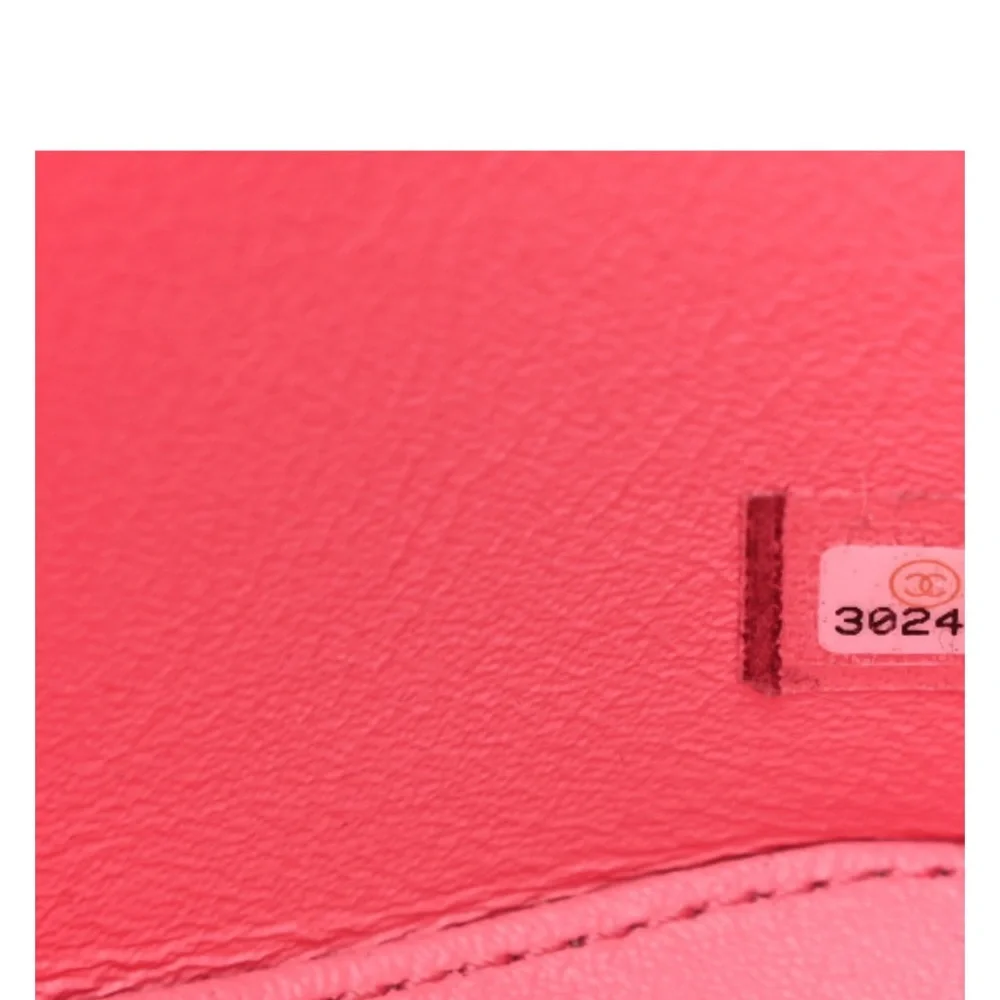Beautiful pink Chanel vanity bag - Picture 12 of 16